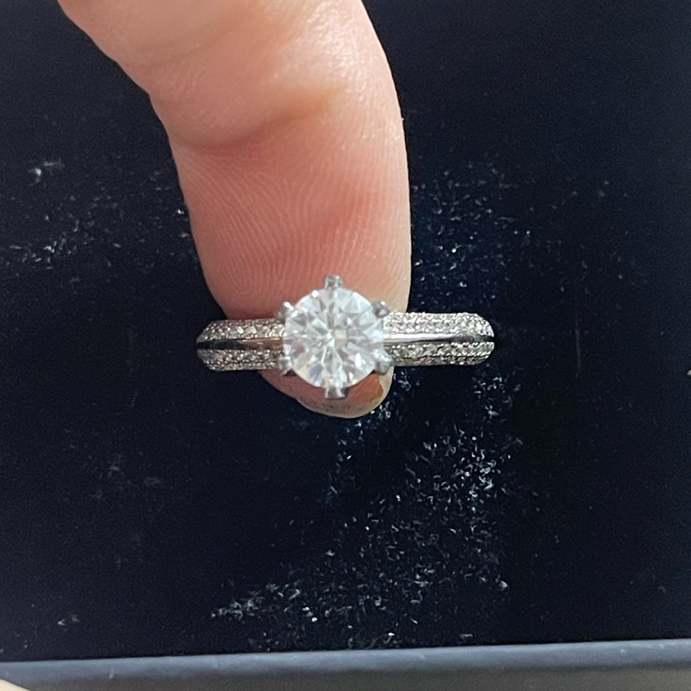 1.5 ct. t.w. Diamond Moissanite Solitaire Pave Accent Wedding Engagement Ring